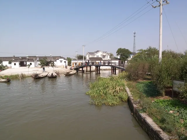 /travel/yangcheng-lake-crab-trip/assets/boxcnWVQzlovPeGzYe7dX3VVlLd.webp